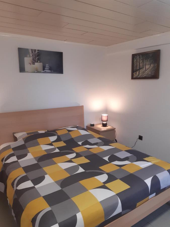 Gite Des Marais Vaux-sur-Sure Esterno foto